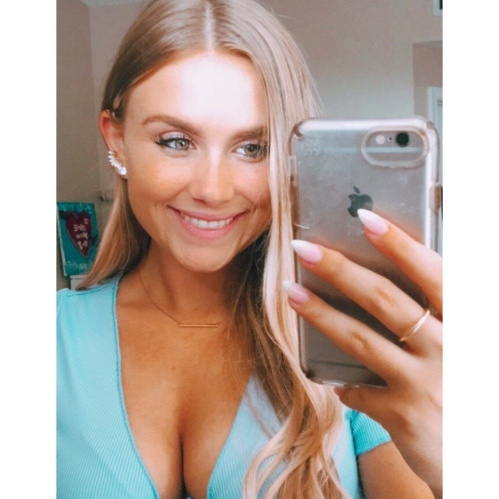 Meet your Posher, Marisa